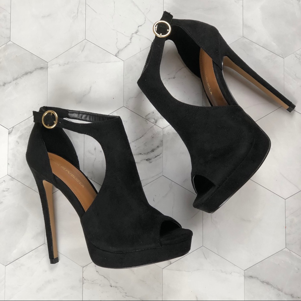 Peep Toe Closed Black Heels - Picture 2 of 2